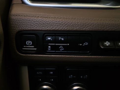 Used 2021 GMC Yukon Denali image 21