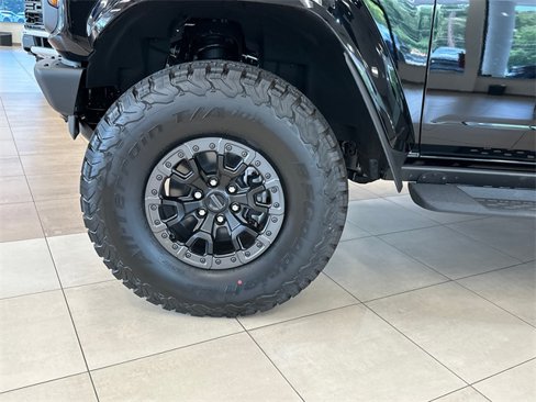 New 2025 Ford Bronco Raptor image 9