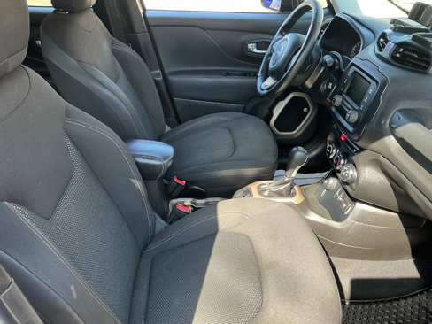 Used 2016 Jeep Renegade 75th Anniversary image 13