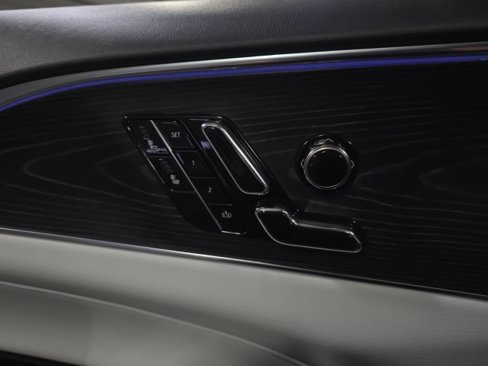 Used 2024 Cadillac Lyriq Luxury w/ LPO, Floor Liner Package image 33