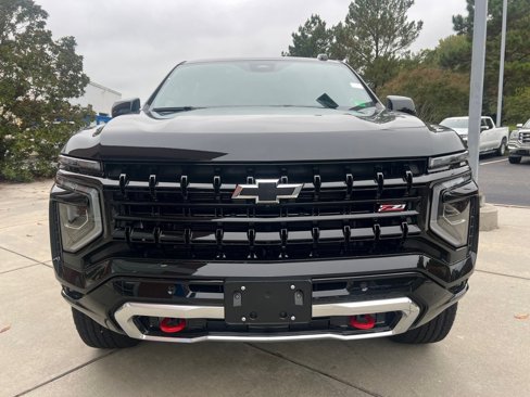 New 2025 Chevrolet Suburban Z71 w/ Comfort Package image 3