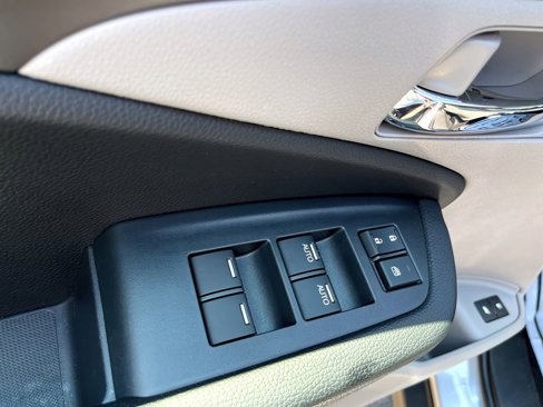 Used 2022 Honda Pilot EX-L image 11