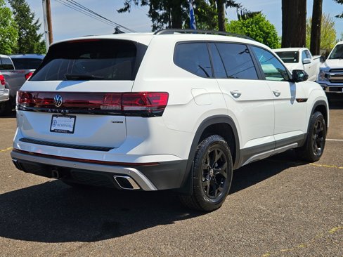 New 2025 Volkswagen Atlas Peak Edition SE image 5
