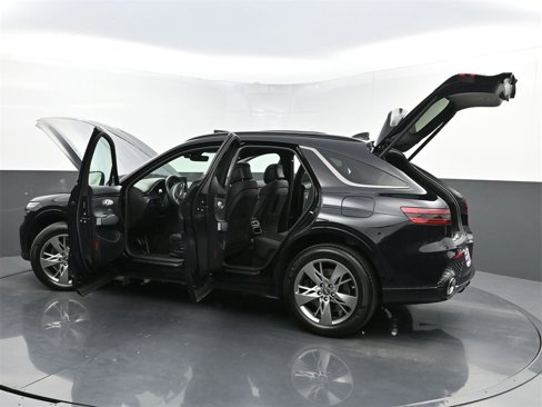Used 2024 Genesis GV70 3.5T Sport image 36