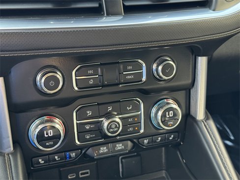 Certified 2023 GMC Yukon XL SLT image 15