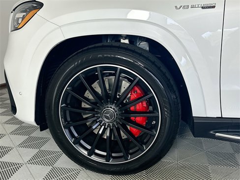 New 2026 Mercedes-Benz GLS 63 AMG 4MATIC image 32