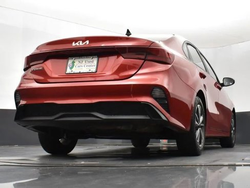 Used 2024 Kia Forte LXS image 13