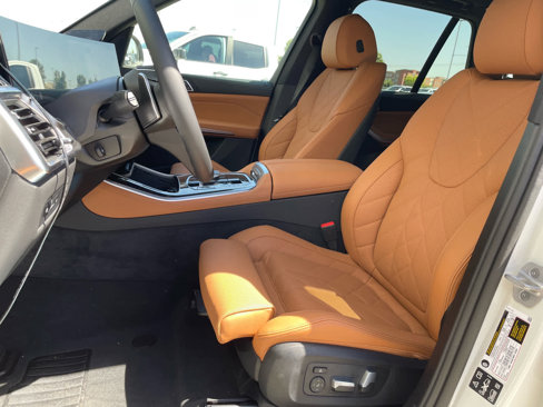 New 2026 BMW X5 xDrive40i w/ Parking Assistance Package image 7