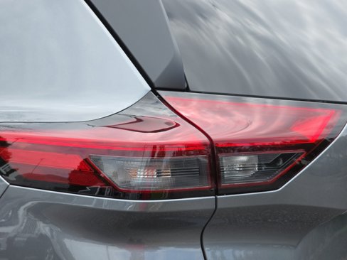 New 2026 Nissan Rogue SV image 33
