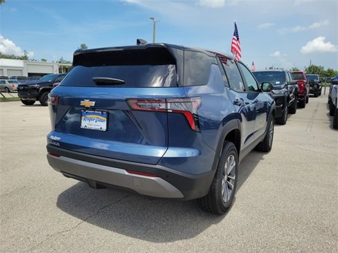 New 2026 Chevrolet Equinox LT w/ Convenience Package II image 2
