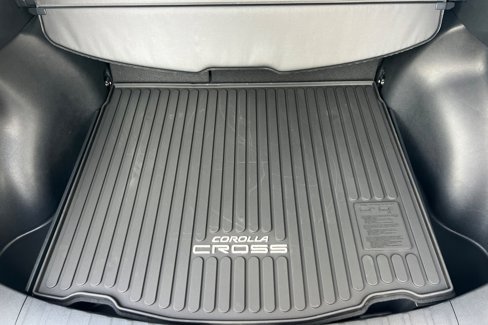 New 2026 Toyota Corolla Cross XLE image 13