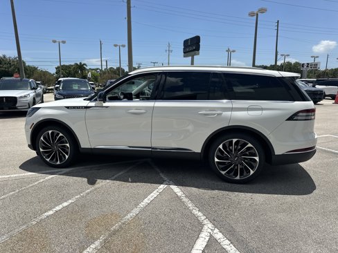 New 2025 Lincoln Aviator Reserve image 9