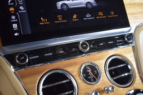 New 2024 Bentley Continental GT Azure image 29