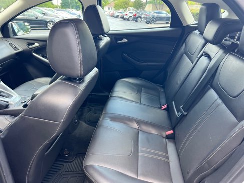 Used 2014 Ford Focus SE w/ Equipment Group 201A image 23
