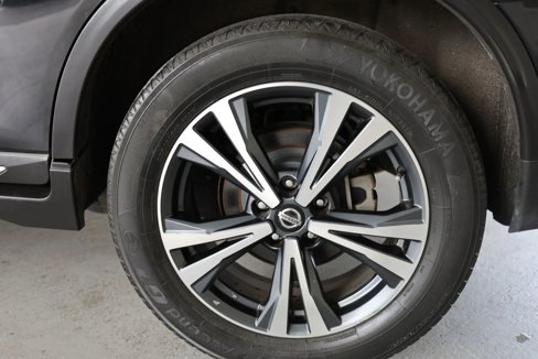 Used 2018 Nissan Rogue SL image 26