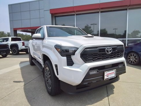New 2025 Toyota Tacoma TRD Sport image 1