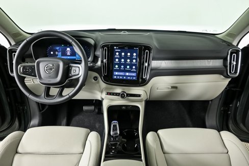 New 2026 Volvo XC40 B5 Ultra w/ Climate Package image 19