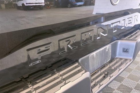 Used 2024 Nissan Frontier SV image 27