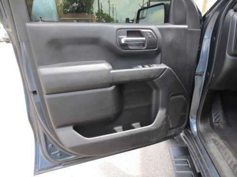 Used 2019 Chevrolet Silverado 1500 Custom w/ Custom Value Package image 12