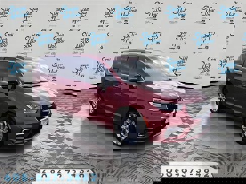 New 2026 Chrysler Pacifica Select image 3