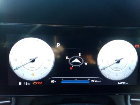 Used 2023 Hyundai Elantra Limited w/ Cargo Package image 18