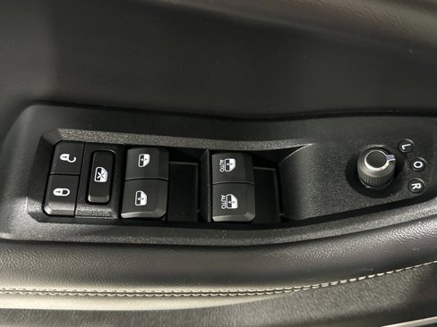 Used 2023 Jeep Grand Cherokee 4WD 4xe image 18