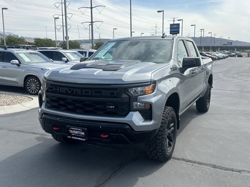 Certified 2024 Chevrolet Silverado 1500 Custom Trail Boss w/ LPO, Dark Essentials Package image 4
