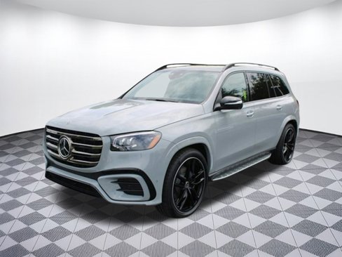 New 2025 Mercedes-Benz GLS 450 4MATIC image 2