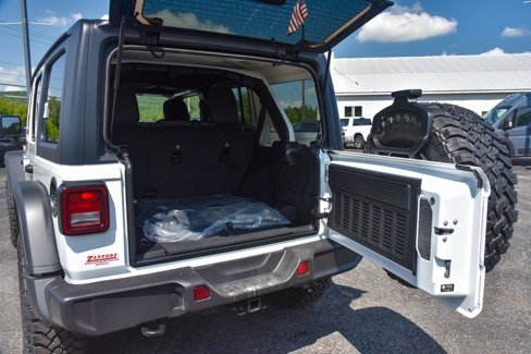 New 2025 Jeep Wrangler Willys image 18
