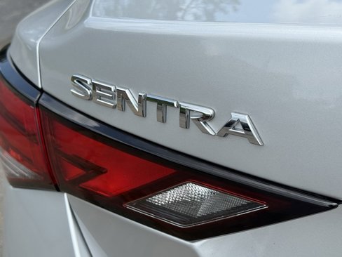 Used 2023 Nissan Sentra S image 10