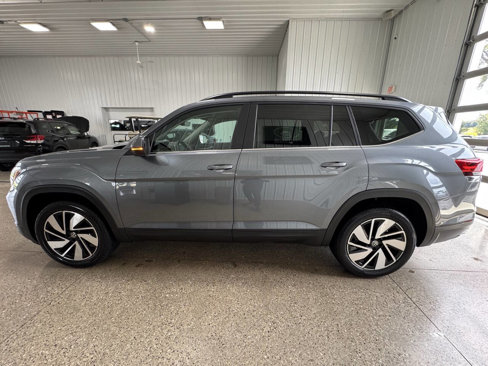 Used 2024 Volkswagen Atlas SE image 19