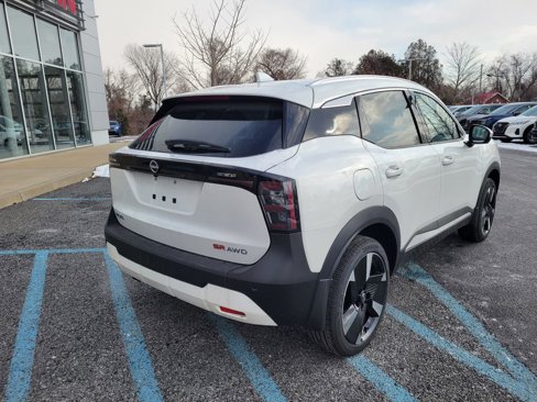 New 2025 Nissan Kicks SR image 3