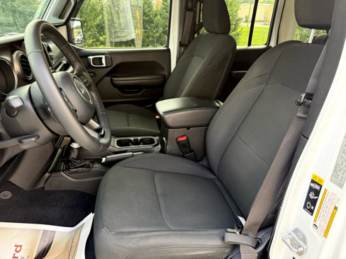 Used 2020 Jeep Wrangler Unlimited Sport image 22