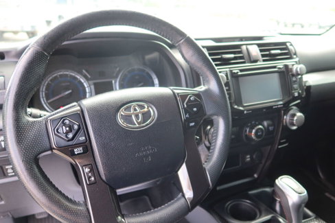 Used 2018 Toyota 4Runner TRD Off-Road Premium image 9
