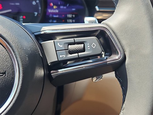 New 2026 Porsche Macan image 21