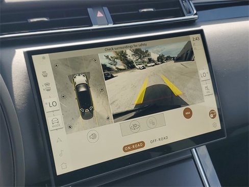 New 2026 Land Rover Range Rover Velar Dynamic SE image 33