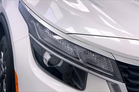Used 2023 Kia Seltos LX image 23