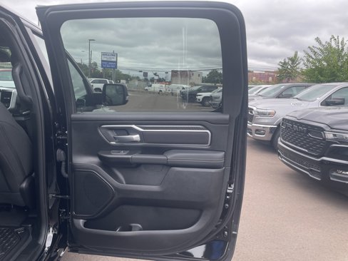 New 2026 RAM 1500 4x4 Crew Cab image 14