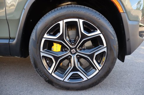 Used 2022 Rivian R1S Launch Edition image 42