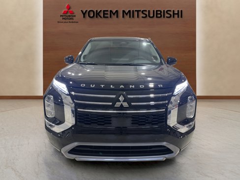 New 2025 Mitsubishi Outlander SE image 7
