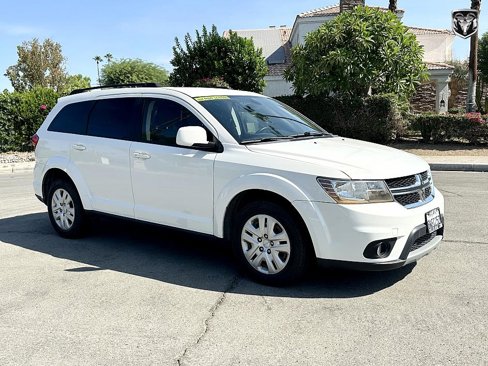Used 2018 Dodge Journey SXT w/ Connectivity Group image 3