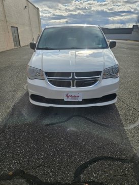 Used 2013 Dodge Grand Caravan SE image 2