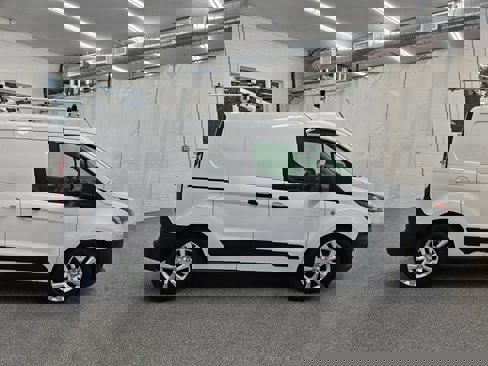 Used 2019 Ford Transit Connect XL image 4