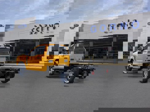 New 2026 Ford F350 XL w/ XL Chrome Package image 4