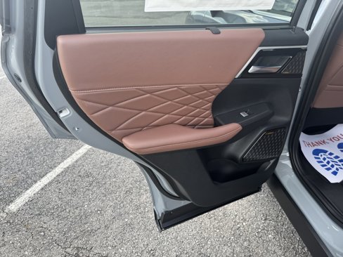New 2025 Mitsubishi Outlander SEL image 31