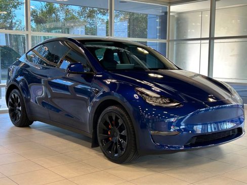 Used 2023 Tesla Model Y Long Range image 6