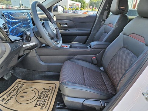 New 2025 Nissan Kicks SR w/ SR Premium Package image 4