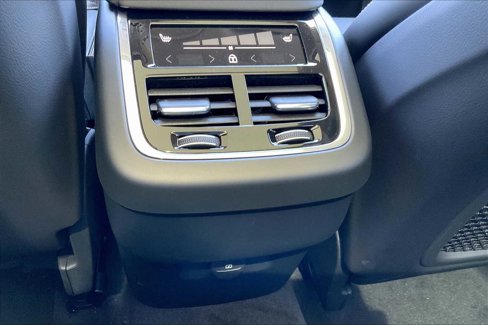 New 2026 Volvo XC60 B5 Ultra w/ Climate Package image 16