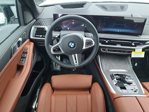 New 2026 BMW X7 M60i image 14