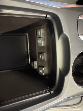 Used 2017 Acura MDX FWD w/ Advance Package image 42